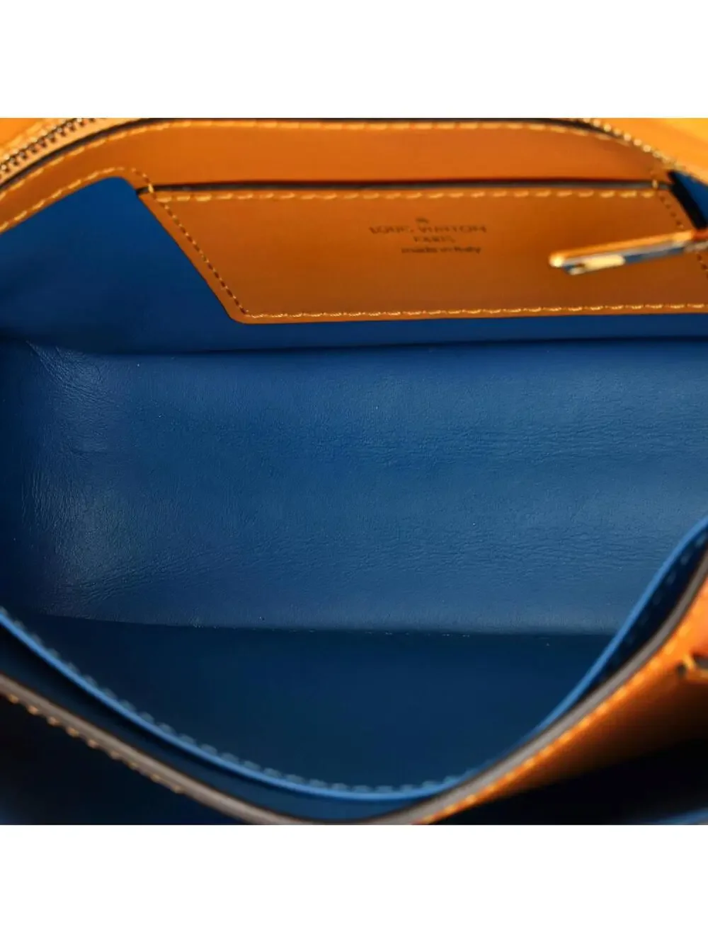 Louis Vuitton Lv Pont 9 Bag Leather #223775L23B
